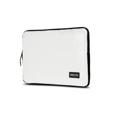 MacBook Pro 16 inch case van gerecycled materiaal (duurzaam) - Witte laptop sleeve/hoes voor 16 inch MacBook Pro M5 (2026)