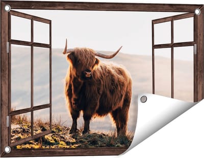 Gards Tuinposter Doorkijk Schotse Hooglander in de Heuvels van Schotland - 60x40 cm - Tuindoek - Tuindecoratie - Wanddecoratie buiten - Tuinschilderij