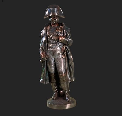 Napoleon in Standing Portrait Pose – Klassiek en Krachtig - 27 cm