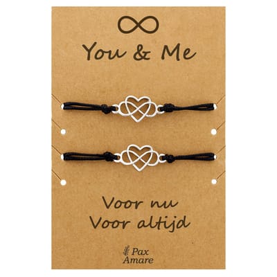 Vriendschapsarmbandjes voor 2 " You & Me ∞" - Oneindigheidsteken in Hartje - BFF Armbandjes met Persoonlijk Cadeau Kaartje - Zilverkleurig - Elastisch Verstelbaar - Pax Amare