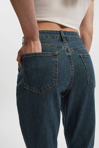 boohoo Dames Petite Hooggetailleerde Uitlopende Jeans | Vintage Wash | Maat: 6/28L