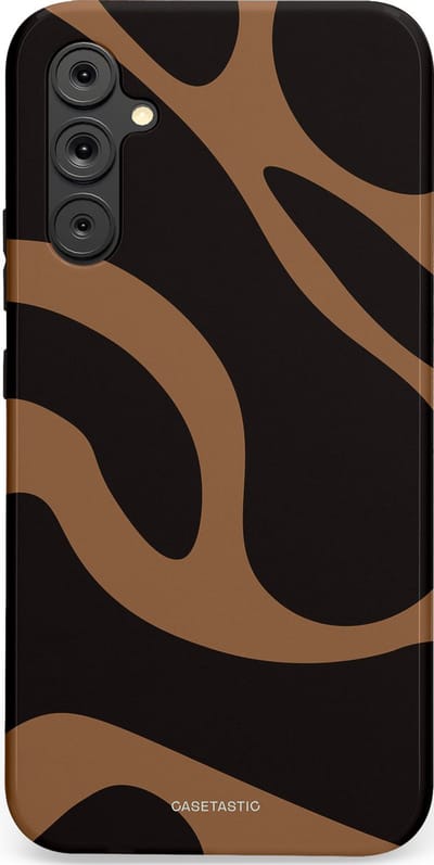 Casetastic Hoesje Geschikt voor Samsung A34 (5G) - Stijlvolle Beschermende Duo-layer Case - Chocolade Golven