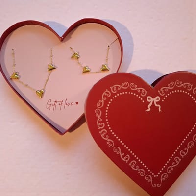 Cadeau voor Haar – Hartjes Armband & Ketting Cadeauset – Stainless Steel – Verkleurt Niet – Goudkleurig - Moederdag cadeau