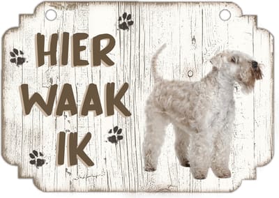 Hier Waak Ik: Irish Softcoated Wheaten Terriër | Waakbord | Spreukenbord | Hondenras | Hond | Betreden op eigen risico | Pas Op Voor De Hond | Deurbordjes | Bewaker Van Dit Huis