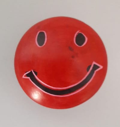 Nog meer sfeer in uw woonomgeving met deze prachtig handgemaakte smiley! Een bijzondere smiley gemaakt van speksteen, een zachte natuursteen. Vind een gezellig plekje in je huis, serre/tuinkamer of in de werkkamer. Voor uzelf of Bestel Een Kado.