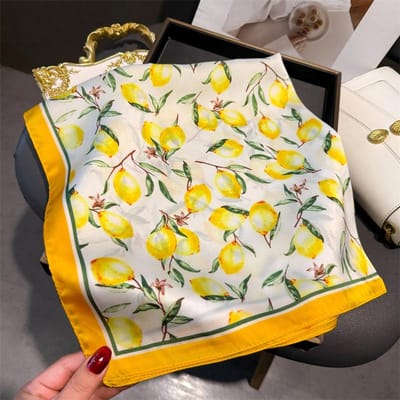 Nieuwe Satijnen Haar Sjaal Dames Zakdoek Print Vrouwen Hoofdband Bandana Kleine Nek Sjaal Hijab Dame Meisje 70*70cm Vierkante Sjaals 70x70cm yellow