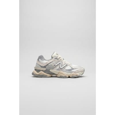 New Balance Unisex 9060 Sea Salt Taglia: 42 | Sneakers Outlet | Unisex | Bianco