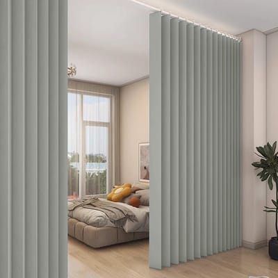 MUPOO Verduisterend Gordijn Kant en Klaar als Ruimteverdeler - Extra Breed Waterdicht Schermgordijn voor Privacy - Voor Slaapkamer, Badkamer & Buiten - Met Haakjes voor Gordijnroede (Lichtgrijs, 254x213 cm, 1 Stuk)