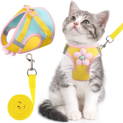 Ulisem - Kattentuigje en riemset - voor wandelen - ontsnappingsbestendig - verstelbaar kittentuigje van ademend mesh met reflecterende strepen - tuigje met bloemmotief voor kitten, puppy en konijn - geel - XS