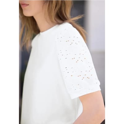 Shirt met ronde hals en kanten mouwen
