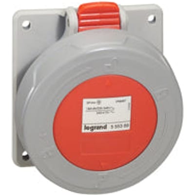 Legrand 110V 16A 3P IP67 P17 inbouwstopcontact - 555381