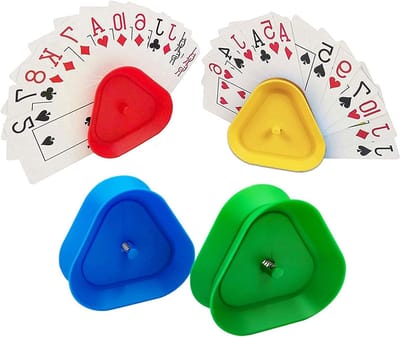 Handvrije Speelkaartenhouder - 4 Stuks Plastic Driehoekige Stand voor Poker en Kaartspellen - Geschikt voor Kinderen, Volwassenen en Senioren - Ideaal voor Spelletjes en Verjaardagen