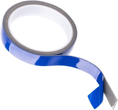 KADAX dubbelzijdige tape 19 mm x 1,5 m, 1 rol, extra sterke montagetape van PE-schuim, schuimrubberen dubbelzijdige tape voor spiegels, sierlijsten en decoratie