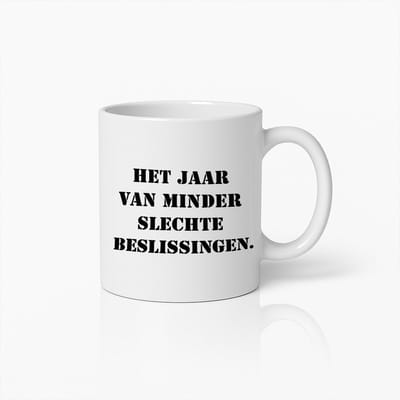 330ml Motivatie Mok met Nederlandse Quote – "Het Jaar van Minder Slechte Beslissingen" – Inspirerende Koffiebeker Cadeau