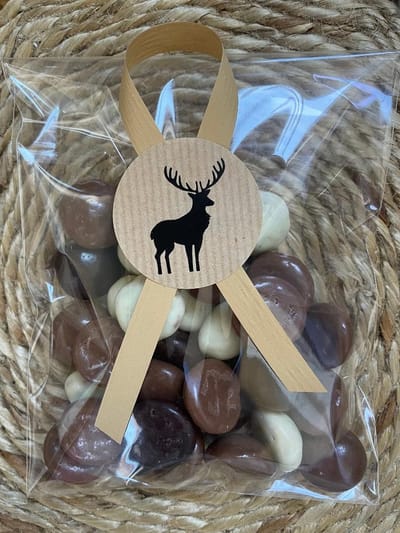 25 Uitdeelzakjes / Traktatie zakjes + 25 Stickers - Kerst - Feestdagen - Hert Kraft / Zwart - Kerstdagen - Eindejaarspakket - Christmas | School traktaties - Cellofaan zak - Transparant | Peuterspeelzaal - Kinderopvang - Basisschool | DH collection,
