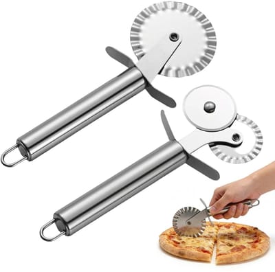 Pizzasnijder, deegsnijder roestvrij staal, pizzaroller, gegolfde pizzasnijder met antislip greep voor pizza, cake, wafels, deeg en meer, onmisbaar voor de keuken thuis