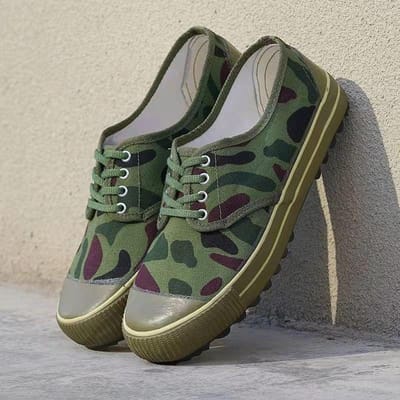 Gele Rubber Schoenen voor Heren en Dames Antislip Bevrijdingsschoenen Militaire Trainingsschoenen Slijtvaste Arbeidsbeschermingsschoenen 45