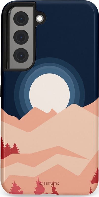 Casetastic hoesje geschikt voor Samsung Galaxy S22 - Dubbellaagse bescherming - Bergen bij maanlicht - Fashion Case - Zwart Perzik Zand Koraal