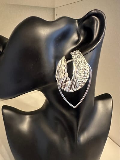 Alloy drop oorbellen | Make up | Parfum | Moederdag | Verjaardagscadeau| Cadeautje| Valentijnsdag| Kado | sieraden | vaderdag | oorbellen | oorsieraden