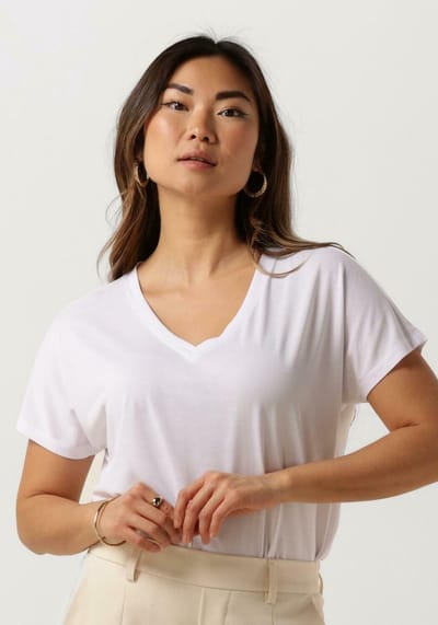 T-shirt met V-hals, model 'Fenya'