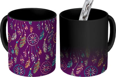 Magische Mok - Foto op Warmte Mokken - Koffiemok - Dromenvanger - Veren - Patronen - Regenboog - Boho - Magic Mok - Beker - 350 ML - Theemok