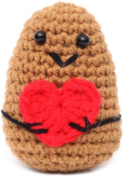 Positive Potato - Positieve Vriendjes - Aardappel met hartje - 8cm - Valentijn - Cadeau - Gehaakt Poppetje – valentijn – cadeau