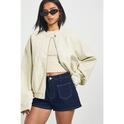 boohoo Dames Petite Denim Shorts Met Voorste Zakdetail | Indigo | Maat: 36