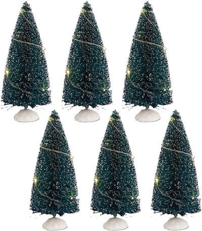 Feeric Christmas Kerstdorp mini kerstboompjes - 6x st - 15 cm - verlicht - 20 witte LED lampjes - kleine kerstdorp boompjes