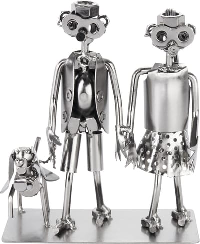 BRUBAKER Schroef Figuur Lovers - Koppel met Hond - IJzeren Figuur Metal Man - Handgemaakte Metalen Figuur Liefde - Zilver Koppel Cadeau voor Hondenbezitter