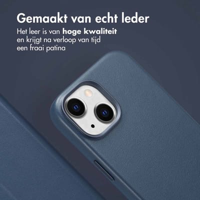 Accezz Hoesje - Geschikt voor Apple iPhone 15 - Leather Bookcase 2-in-1 geschikt voor MagSafe - Nightfall Blue
