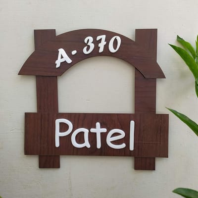 Naam Houten Plaat - Huisnummer Bord - Welkom Gasten - Gebogen Ontwerp - 8x8 Inch - Meerkleurig