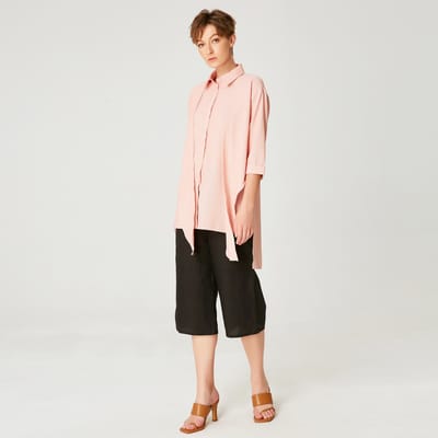 Lang shirt met geknoopte panelen vooraan