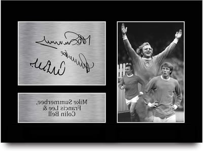 Voetbal Foto - Sport Poster Wanddecoratie - Cadeau voor Fans - Gedrukt Gesigneerd - A4 - Niet ingelijst