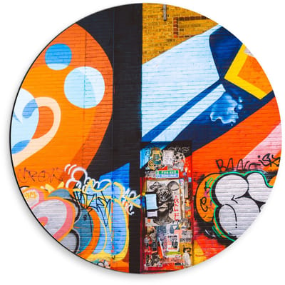 Dibond Wandcirkel - Graffiti versierde Muur - 50x50cm Foto op Aluminium Wandcirkel (met ophangsysteem)