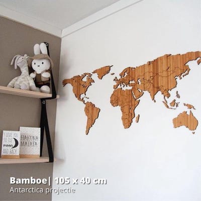 Wereldkaart van Hout - Bamboe -  Medium (105 x 40 cm) - Antarctica projectie - wanddecoratie - design - muurdecoratie hout