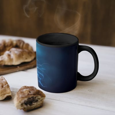 Magische Mok - Foto op Warmte Mokken - Koffiemok - Kwal - Lichtgevend - Tentakels - Blauw - Magic Mok - Beker - 350 ML - Theemok