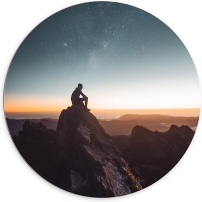 Dibond Wandcirkel - Silhouette Man op Rots - 100x100cm Foto op Aluminium Wandcirkel (met ophangsysteem)