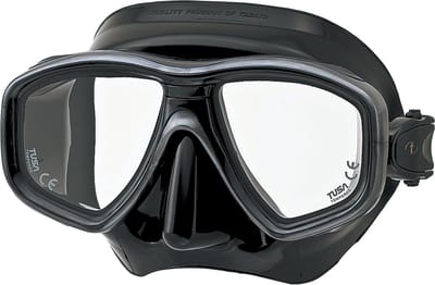 TUSA Freedom Ceos – Duikmasker met twee lenzen, comfortabele pasvorm dicht op het gezicht, Freedom Technology voor comfort en prestaties, hypoallergeen silicone – Zwart/Zwart – M-212QB BK