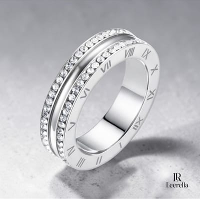Leerella Zilverkleurig RVS Ring Maat 7/17,4mm met Romeinse Cijfers en Zirkonia Stenen – Roestvrijstalen Ring – Unisex Design met 6mm Breedte