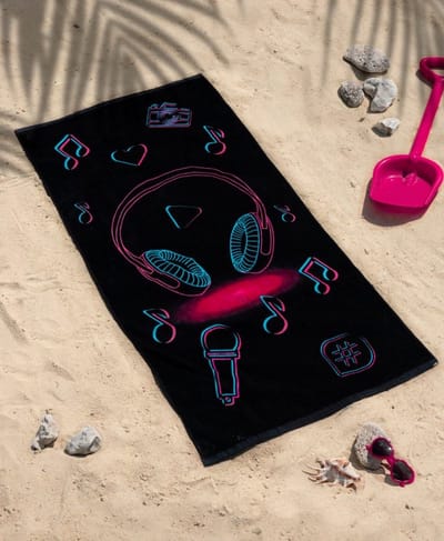 Holland Young - TikTok - Strandlaken - Badlaken - 70x140 cm - 100% Katoen.