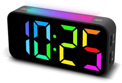 carmdering - Digitale Wecker - Digitaal Alarmklok - Digitale Klok - Drie Volumestanden - Acht Kleuren Nachtlicht - Kunststof - Verstelbaar Scherm - Ideale Start Van De Dag - 1 Stuk