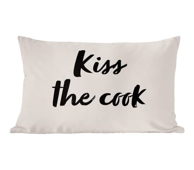 Sierkussens - Kussentjes Woonkamer - 50x30 cm - Quotes - Spreuken - Kok - Kus - Kiss the cook