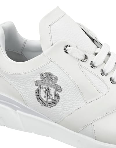 Runner Crest