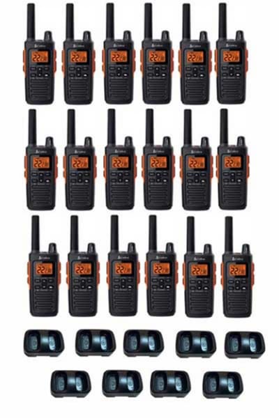 Set van 18 Cobra RX680 vergunning vrije portofoons PMR446 IP54 met tafellader