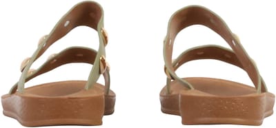 Sandalen om aan te trekken