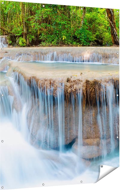 Gards Tuinposter Waterval in het Bos in Thailand - 120x160 cm - Tuindoek - Tuindecoratie - Wanddecoratie buiten - Tuinschilderij