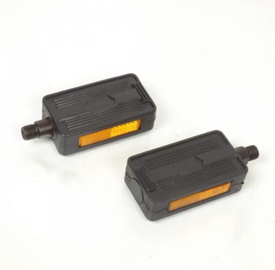 Cale pied RSM pour Auto noir catadioptres M14 Pas 125 Neuf