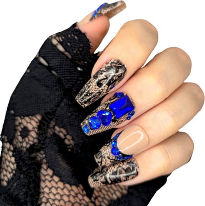 SD Press on Nails - Plaknagels - Gelnagels - Handgemaakt - 20 stuks - No 51 Royals - Blauw - Bling - Luxe - Gellak - Nagellak - Lange Coffin Nageltips - Nepnagels met Lijm - Kunstnagels - Nail Art - Handmade - Valse nagels - Accessoires - Cosplay