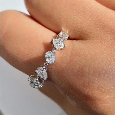 Bague Hoyon Love Row Imitation Diamant Zircon AAA pour Femmes Anneau Complet Avancé à Haute Teneur en Carbone en Forme de Cœur pour Petite Amie 10 brown