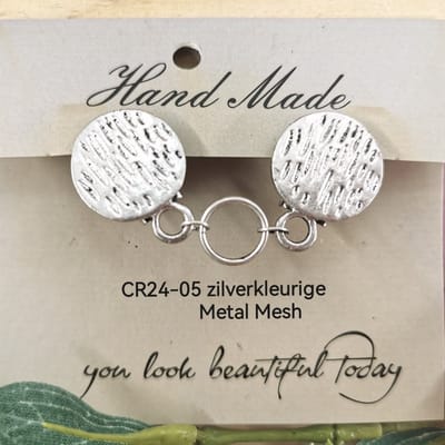 Vestsluiting - clip met ring in midden - Metal mesh - voor - vest - Gehaakt omslagdoek - sjaal - in kleur antiek zilver look.